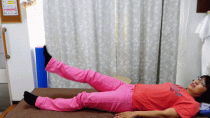 24腰痛整体施術後のラセーグテスト