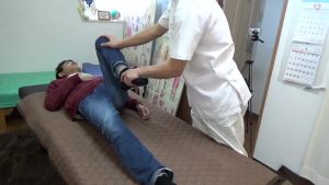 膝関節屈曲股関節屈曲テスト検査ストレッチ