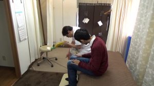 動きに対しての背骨の状態を開設したりします